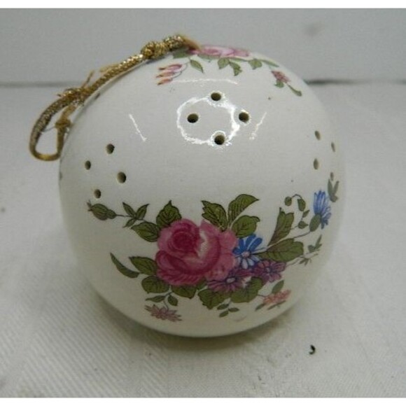Vintage Porcelain Pomander Potpourri Ball Scent Diffuser Pink/Blue Floral Japan - Picture 1 of 6